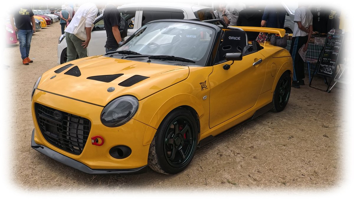 COJ、写真撮影で時間ギリギリまであれだけの人が残っていたのにも関わらず誰も何も言わない不思議。運営も黙秘。
来年は「安全な」COJを企画してほしいから、動画からこのシーンだけカットします(￣◇￣;　ナイナイします。