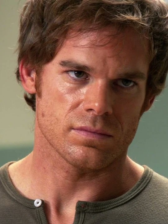 Çocukluk: onu anlamakla

Ergenlik: onu anlamakla

Olgunluk: onu anlamakla...