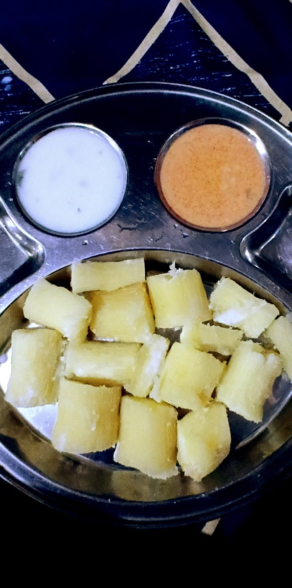 Jayakumar17490's tweet image. Good evening ........
with കപ്പ, ചട്നി and കടുപ്പമുള്ള Black coffee ''....😄💕💕