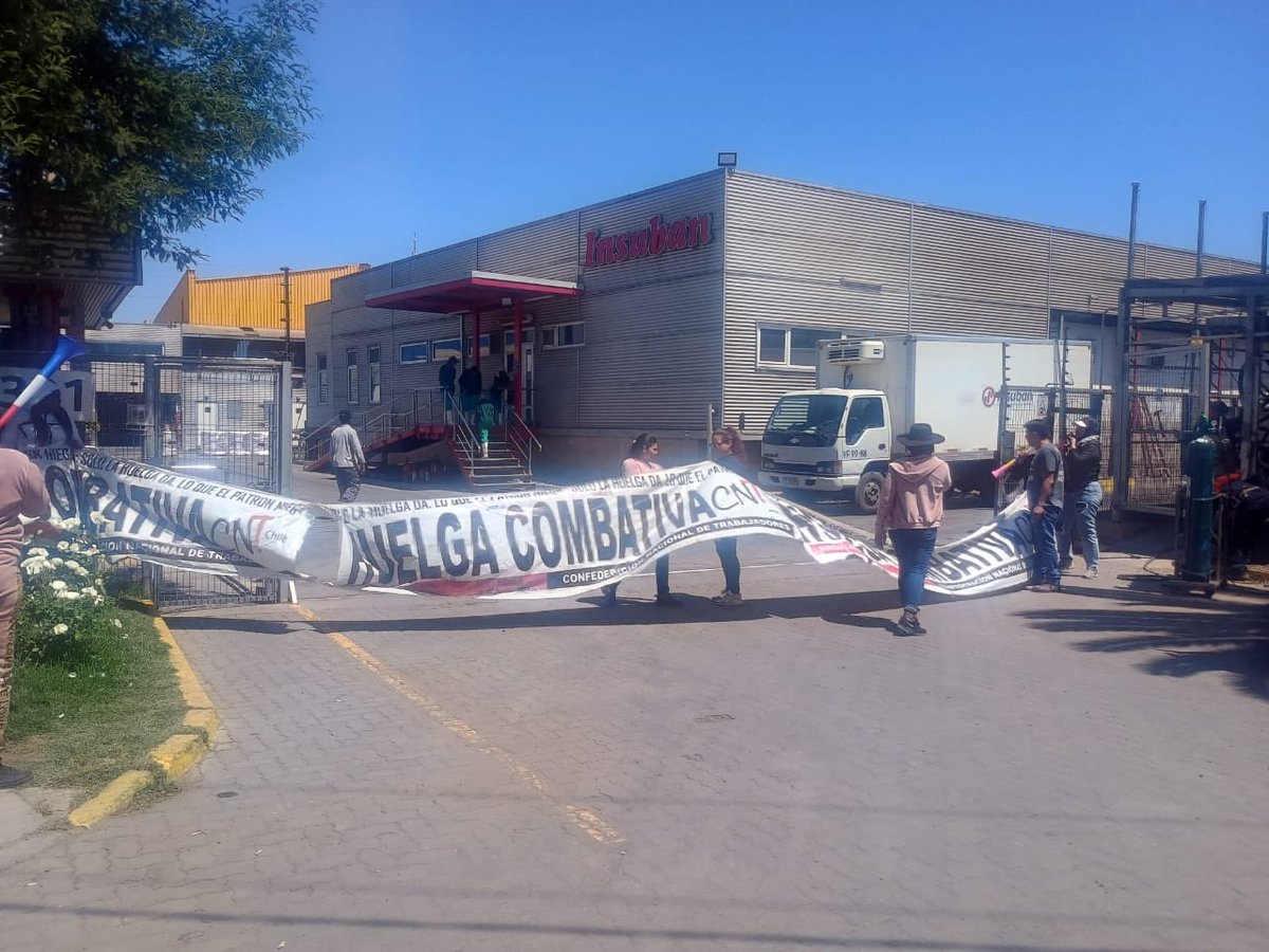 16º Días de Huelga: La fuerza del colectivo sindical
La huelga del Sindicato INSUBAN cumple 16 días, mostrando la determinación de un sindicato formado en su mayoría por mujeres. La solidaridad ha sido clave para sostener el movimiento y avanzar en sus demandas.

CuentaConCNT