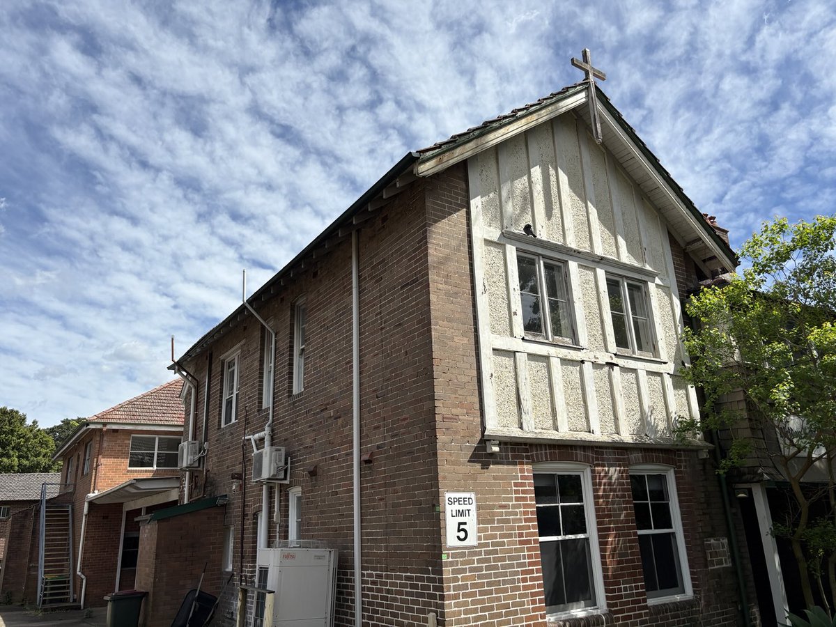 CLAN_AU's tweet image. Visited Church of England Girls’ Home in Weldon St #Burwood NSW last week
It was sold for $11 Million‼️in Feb 25 
Written to new owners to ask for objects for AOM before it gets demolished 
Sign,White cross, some shingles bricks etc 

#OurHistoryMatters 

⁦@hugh_mcdermott⁩