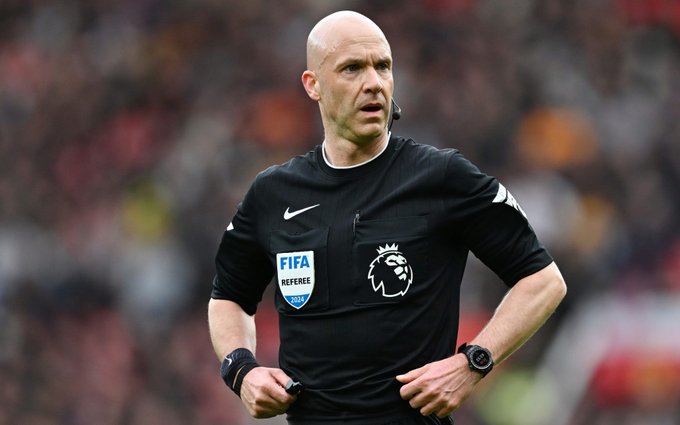 SimplyUtd's tweet photo. 🚨 Anthony Taylor has been appointed as the referee for Manchester United's match against Brighton on Saturday. https://t.co/rJthYezXXy