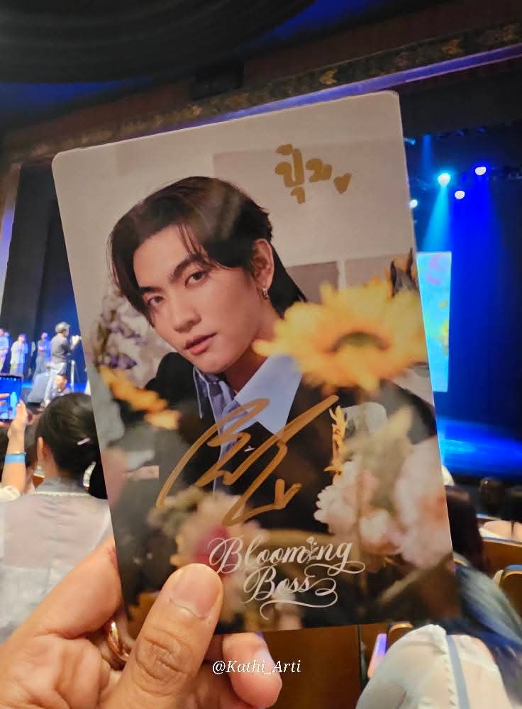 คิดถึงบอสๆๆ  ช่วงนี้งานโคตรจะยุ่งเลย

#Bosschaikamon #ShawtyBoss #BoNoh