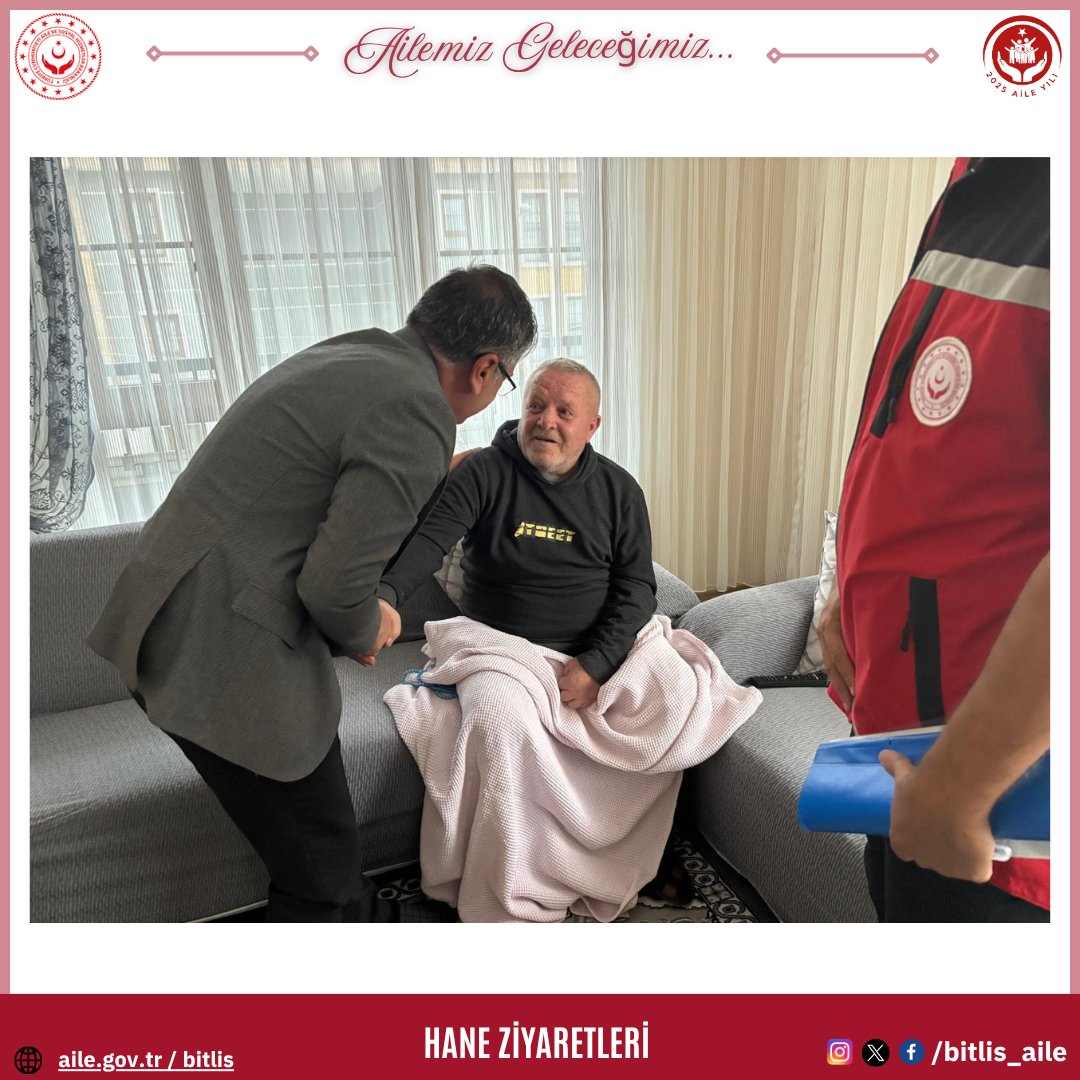 bitlis_aile's tweet image. 📌 AİLEMİZ GELECEĞİMİZ📌
2025 #AileYılı kapsamında çıktığımız bu anlamlı yolda, her ziyaret bir gönül kapısını aralıyor. 💕

📌İl Müdürümüz Vefa Akdoğan ve Bitlis SHM Kuruluş Müdür Yardımcımız Ayşegül Kaynak, Evde Bakım Hizmet Modelimizden yararlanan ailemizi evinde ziyaret…
