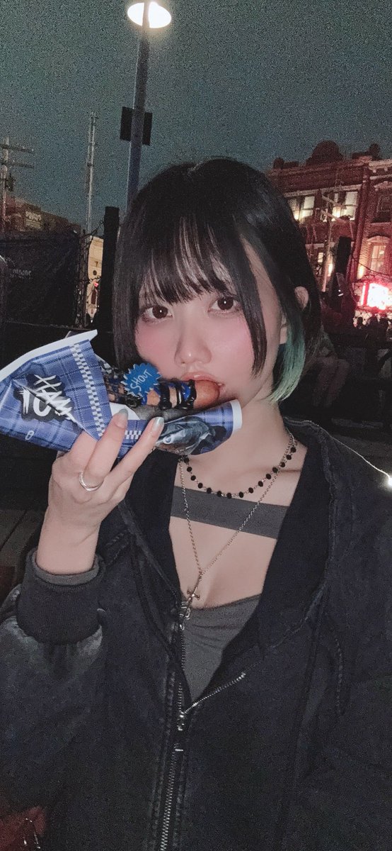 食べてばっか！