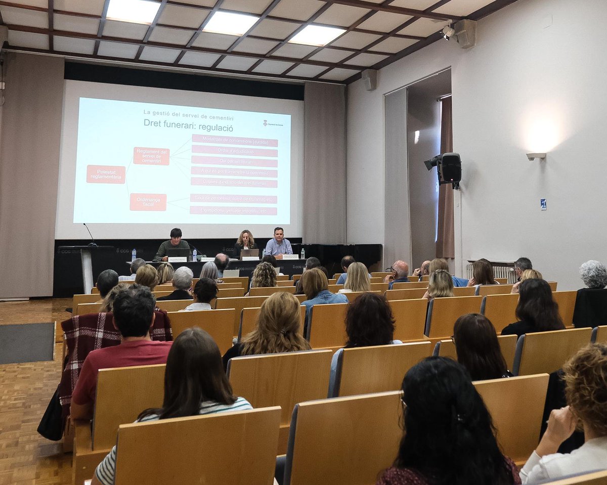 DiputacioGirona's tweet photo. 🪦 Organitzem una jornada formativa per aprofundir en la gestió dels #cementiris en l'àmbit local.
📲 Des del 2018, el Pla de Serveis d'Assistència per a la Gestió de #Cementiris i #ServeisFuneraris de la #DdGi:
🔸85 ajuntaments utilitzen l'aplicació informàtica GesCem
🔸Ha destinat 3,3 milions d'euros en inversions, entre d'altres.
👀👉https://t.co/kTLroc0cvS