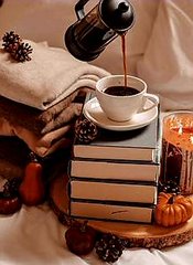 اسے تو محسنؔ بلا کی نفرت تھی شاعروں سے 
پھر اس کے ہاتھوں میں شاعری کی کتاب کیوں ہے
#قومی_زبان