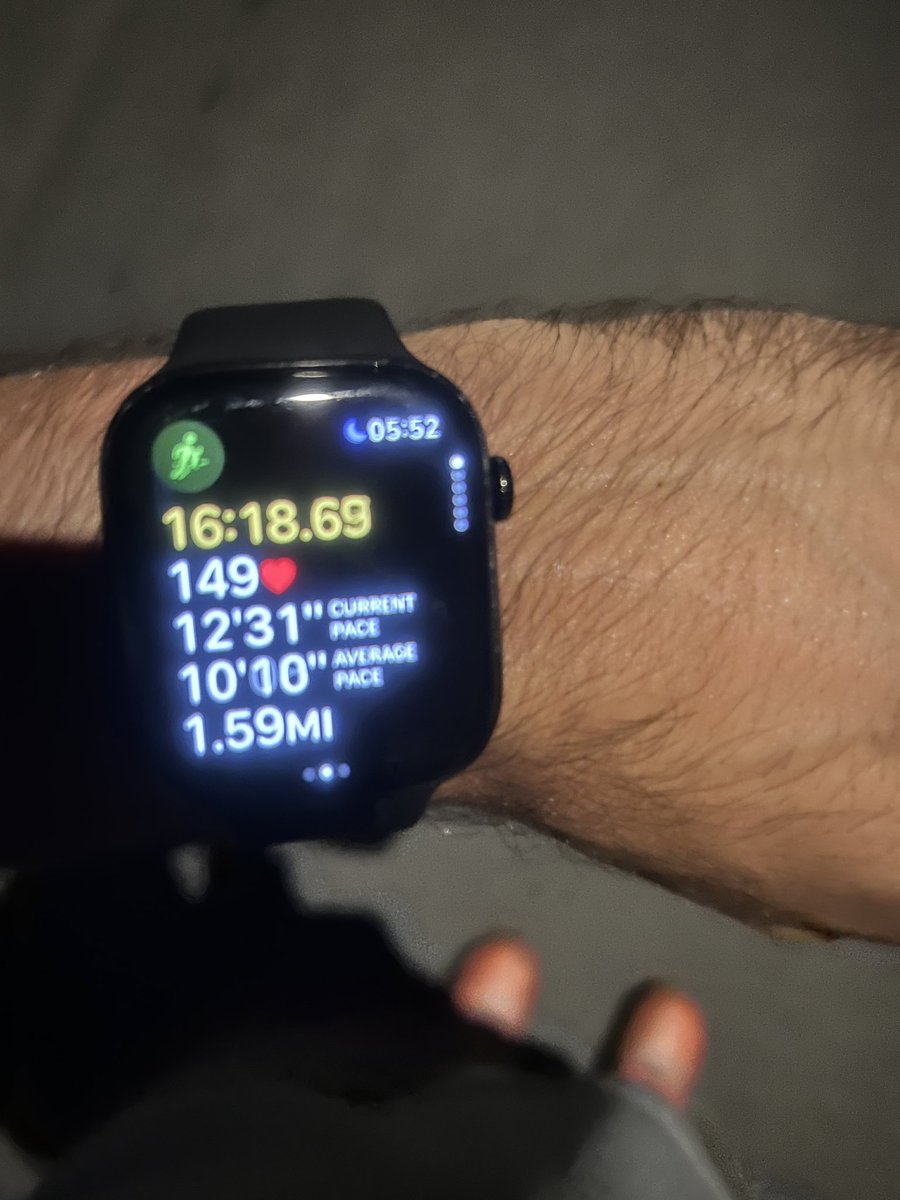 man_decoded's tweet image. I’ve decided I’m going to run 20 miles without stopping by the end of the year.
Zero plans. Starting from zero base. Only incline walking and weights for all of 2025…now a major pivot because…I’m bored
Day #1 complete.
-175 lbs
-10:09 min/mi
-2 Miles