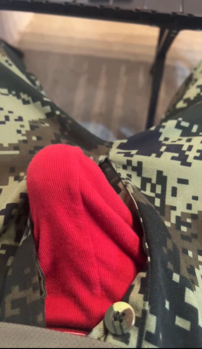 重脏熊臭黑袜小五叔S tweet media