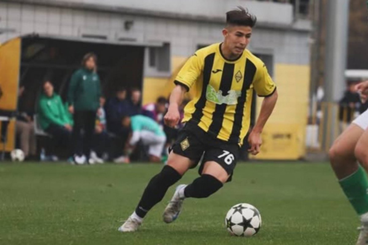 JavierAlfaroFC's tweet photo. ⚽️ A la misma hora que el Barça-Olympiacos, se juega otro partido de #ChampionsLeague

En la lejana Almaty, se enfrentan los dos equipos más 'underdog' de esta edición: el Kairat y el Pafos de Carcedo.

📺 Lo contamos en @MovistarFutbol
Liga de Campeones 3 (dial 62)  
🎙️con @JaviVeliz