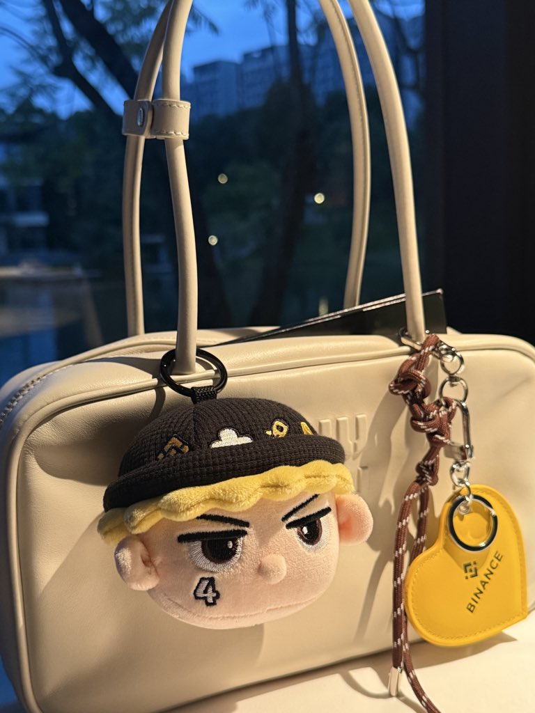 CindyCreation's tweet image. 这位小姐姐说的很对！

我们 #帕鲁 $Palu 是没有任何版权纠纷的！

放心建设💗