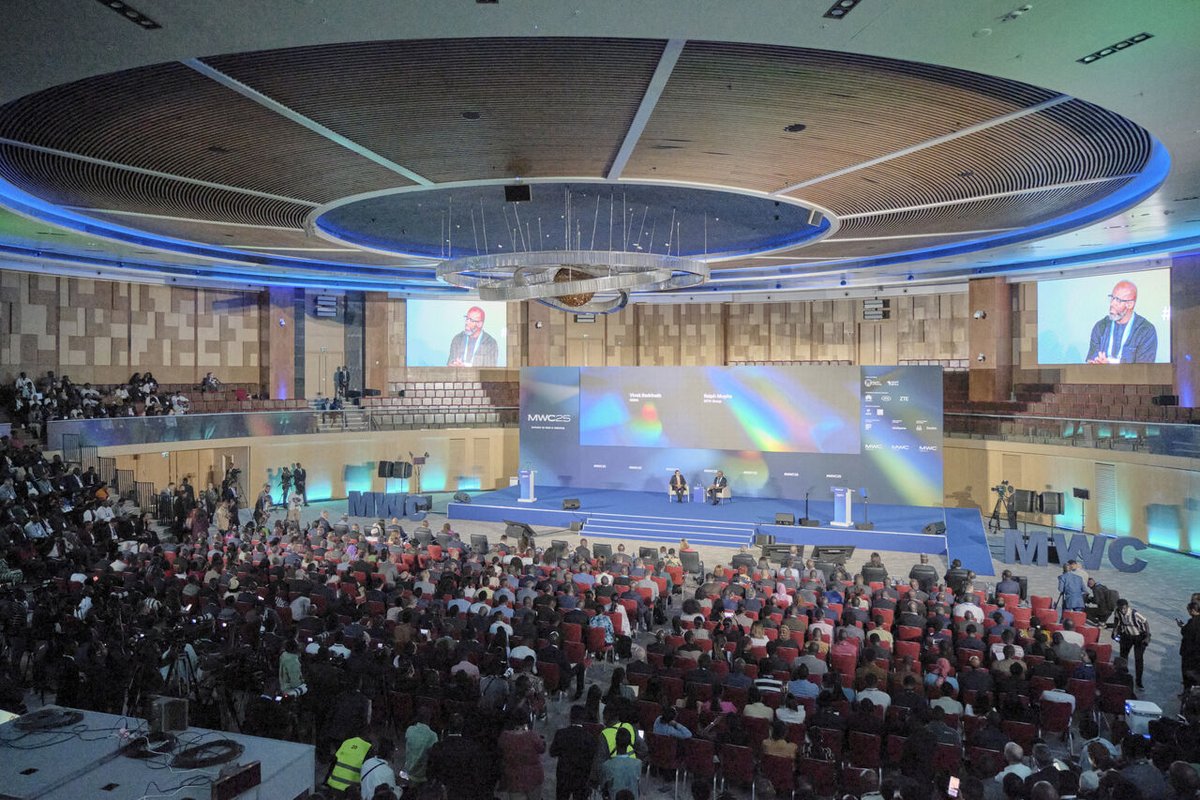 MTNGroup's tweet image. Early today at #MWC25, our Group President &amp;amp; CEO Ralph Mupita participated in Keynote 1: Africa’s Future First - “Determining the Path to a Digital Future” 🚀

What we learned: when people are at the heart of innovation and cross-sector collaboration is intentional, Africa’s…
