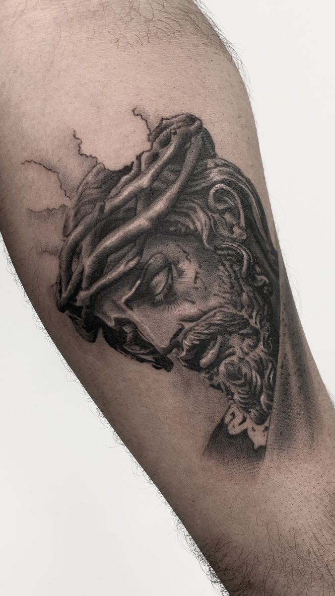 Nuestro Padre Jesús de la Salud de <a href="/Hdad_LosGitanos/">Hermandad de Los Gitanos</a> (10 cm).

Espero que os guste 🖤 ¡Se agradece difusión! ✨