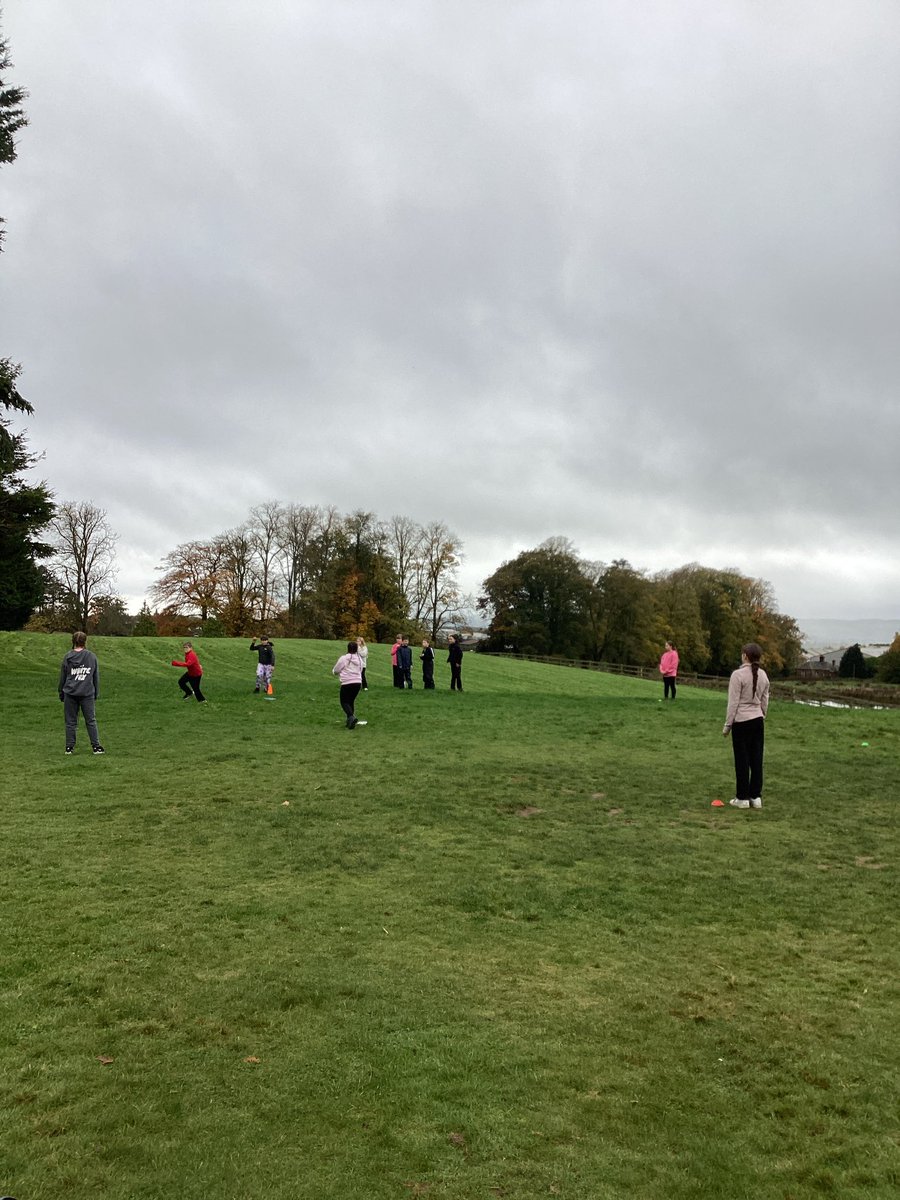 HorwichParishCE's tweet image. Group 13 joining in the team games activities. First one- Rounders! #Lockerbie #hpy6