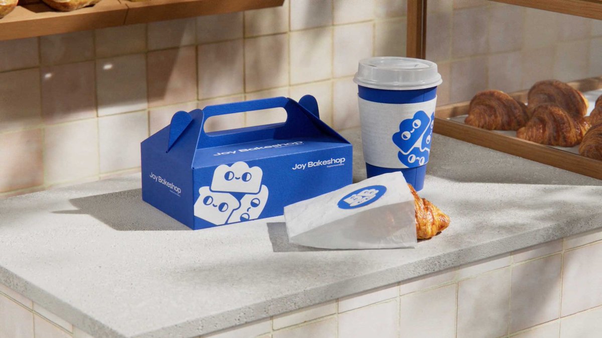 stash_magazine's tweet image. CD @Sekani__Solomon &amp;amp; the internal #design studio of @blocks delivers a calm, cool #CG film for  Neighborhoods, a new feature connecting the @CashApp and  @Square ecosystems.

Watch: tinyurl.com/2ftjsxa2

#motiondesign #explainer #3danimation #3ddesign #rendering #ecommerce