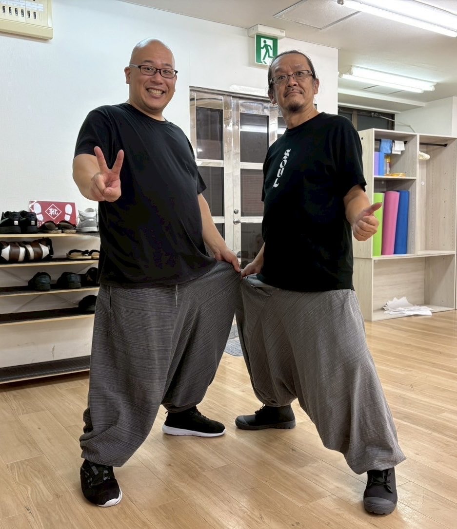 舞台稽古行ってきました！
ダンスして芝居稽古して歌稽古して
良い舞台にするぞ💪

チームメガネでかぱんつ