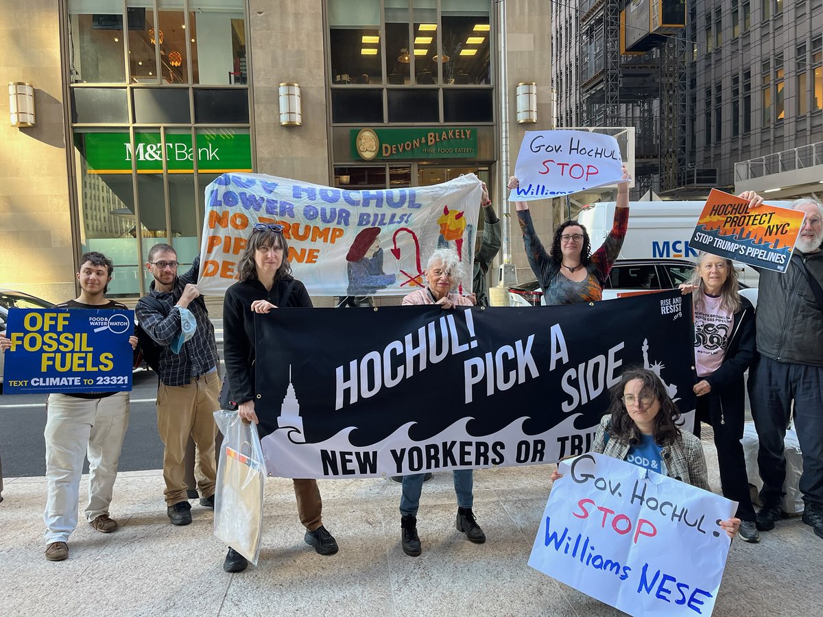 Today, <a href="/GovKathyHochul/">Governor Kathy Hochul</a> was at the grand opening of the <a href="/jpmorgan/">J.P. Morgan</a> Chase Tower -- and we were, too, urging her to stop the Williams NESE pipeline.

Hochul -- and everyone else at the ceremony -- heard us demand she have the courage to stand up to <a href="/DonaldTrump/">Donald J. Trump</a>.

#NoTrumpPipelines