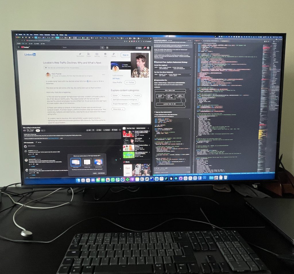 theteknosaur's tweet image. watching “vibe coding is dead” while vibe coding. peak productivity