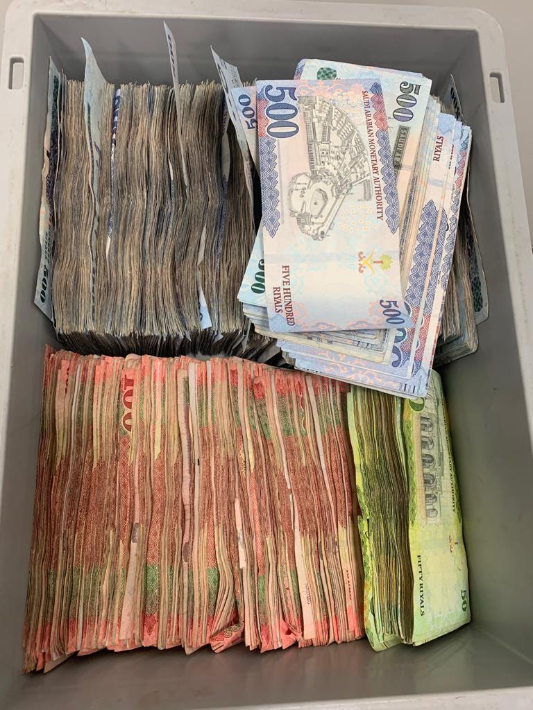 قوووول يارب 
لقد تم اختيارك من جديد🥳 
 ستبكي خلال ساعات من شدة الفرح 
اللي ما قد فاز معي هذي  50,000 آلاف ريال 
ثلاثة فائزين 
 و Apple iPhone 16  📱💸💰 ✅

بس• تابعني 
وارسل اسمك ورقمك في الخاص   
ريتويت ولايك واكتب تم 👍❤️🇸🇦