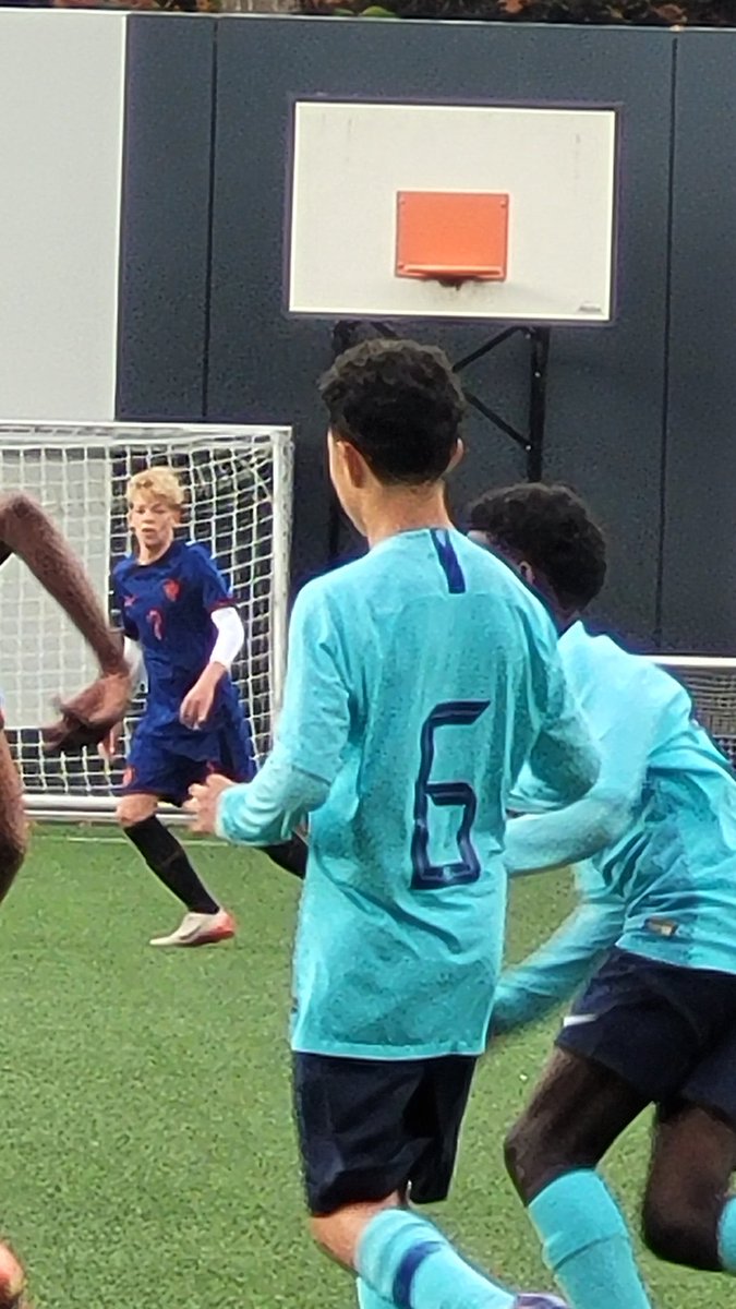 vvNijland tweet media