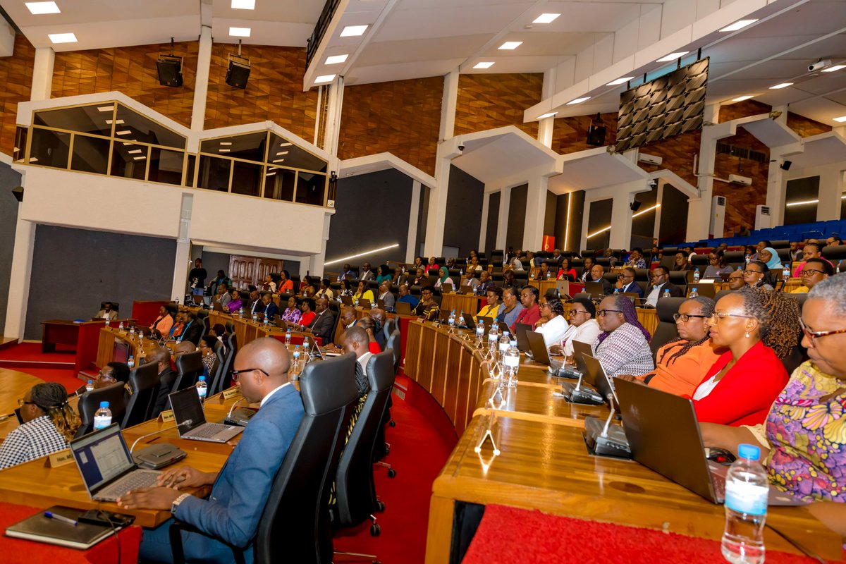 RwandaOmbudsman's tweet photo. 🚨Nonaha🚨Urwego rw’Umuvunyi ruri kugeza kuri @RwandaParliamnt ,raporo y’ibikorwa byarwo ya 2024/2025 na gahunda y’ibikorwa ya 2025/2026 https://t.co/rEmkIql5LP