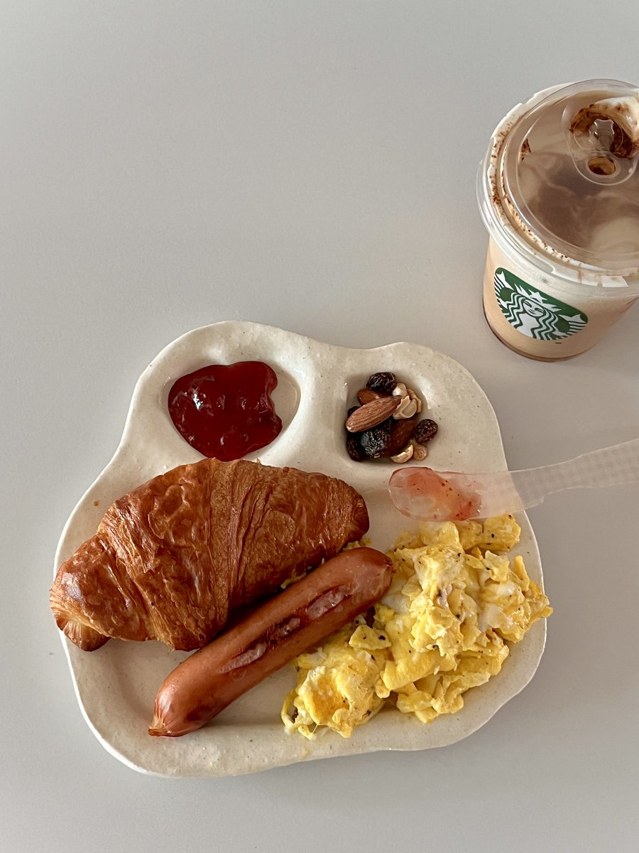 블글라의 계절 가지마 달콤고소 블글라에 짭짤담백 브런치 같이 먹는게 이 계절의 크나큰 낙인데요