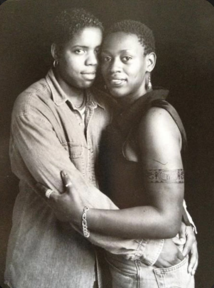 jill scott heron🪐 (@stillnotziora) on Twitter photo photo of a couple, taken in 1995 by joyce culver photo of a couple, taken in 1995 by joyce culver