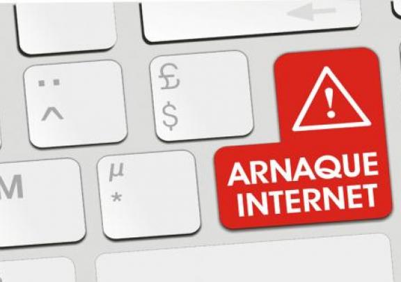 finalspy's tweet image. Attention arnaque usurpant mon identité !
Une personne a créé un compte Paypal utilisant mon email personnel. 
Ce n'est pas un compte piraté mais bien un faux compte.
Actuellement cette personne a créé un page de Don sur Paypal.
Je n'ai pas ouvert de cagnotte ou de page de don !