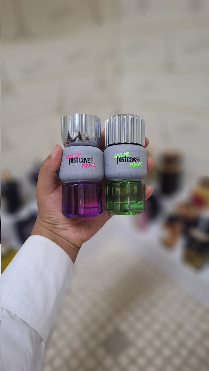 #رابطة_عشاق_العطور 
جديد روبر تو كفالي وصلت 
عطر رجالي وعطر نسائي 
روائح ممتازة وجميلة جداً 
توفرت بمتجرنا بسعر فقط 207
ريال
رابط المتجر المصدر: متجر هيبارا للعطور share.google/DkUZXmC8v1hJZ7…