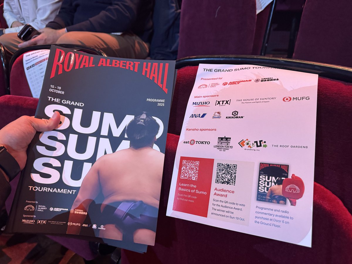 KensukeGru's tweet photo. ロイヤルアルバートホールでの大相撲、楽しかったな。本日帰国したら、ホール内の雰囲気があまり見ていない友達が多かったので雰囲気をシェア。スポンサーとして初参加でした。
#大相撲
#sumolondon
#ぐるんとびー https://t.co/XDyWLVidbY