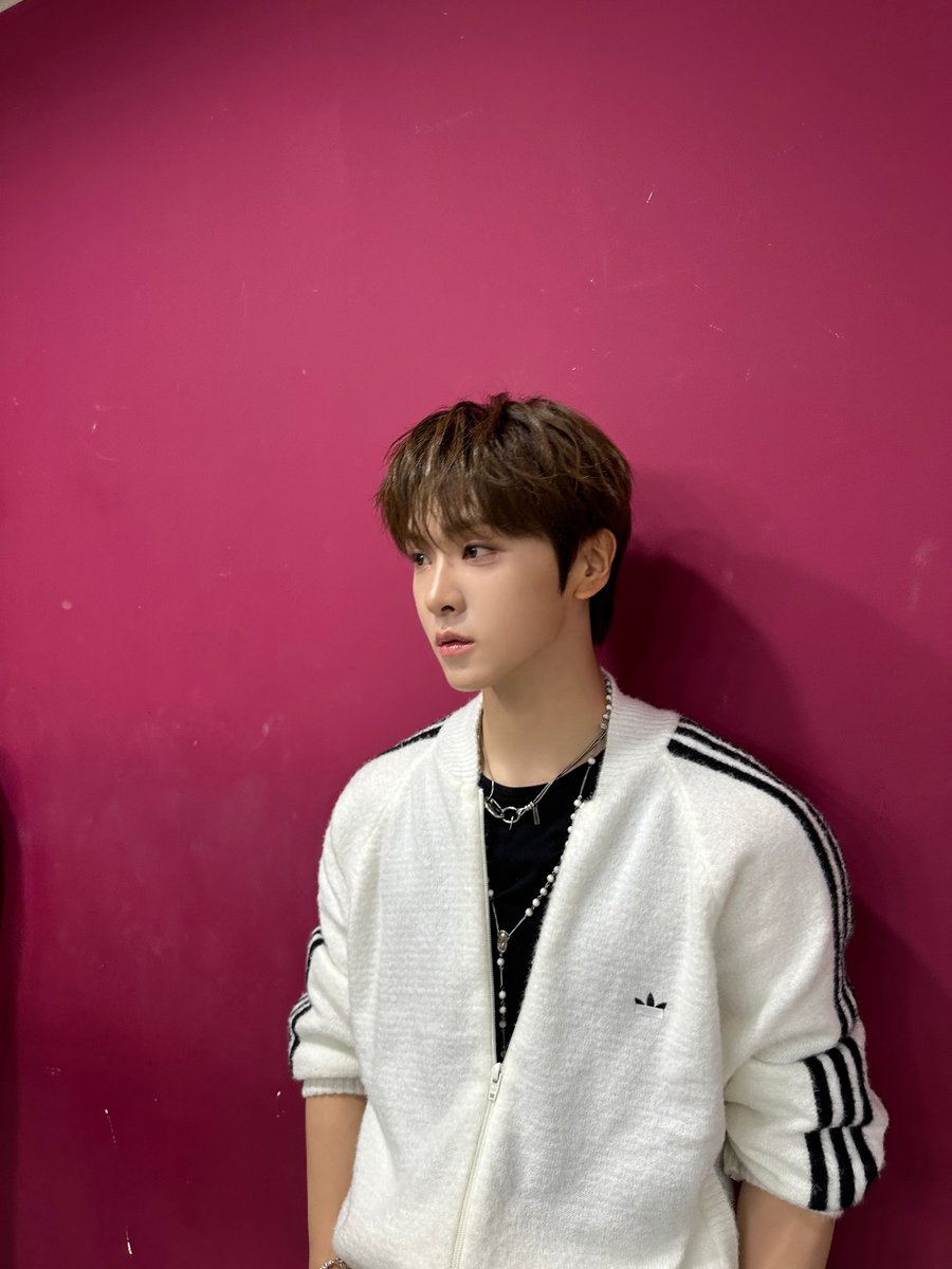 [#유준]

🤍

#BAE173 #비에이이173
#YOOJUN
