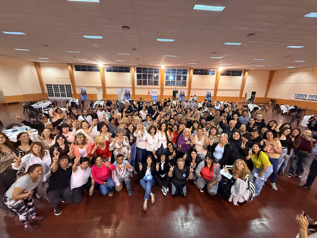 Maria Teresa Garcia (@teregarciaok) on Twitter photo Con <a href="/aguspropatoarg/">Agustina Propato</a>  y fiscales de Zarate. 
Ni un voto menos. Con <a href="/aguspropatoarg/">Agustina Propato</a>  y fiscales de Zarate. 
Ni un voto menos.