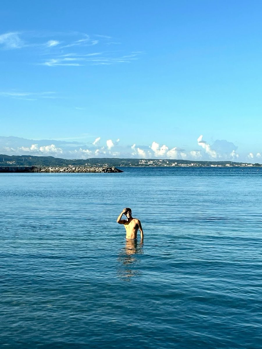 pseonghwark's tweet image. Upchar dulu biar ganteng, cekrek!