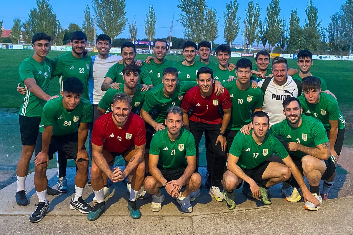 🤝⚽ VISITAS A VESTUARIOS

🔝 Un gusto compartir experiencias y escuchar las necesidades de los compañeros de la UD Logroñes, Náxara CD, CD Arnedo y CD Pradejón.

¡Gracias por el rato!