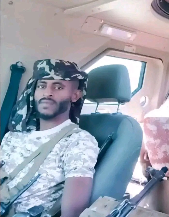 الجندي البطل مجدي أنور مهدي علي من أبناء مديرية تبن #لحج يرتقي شهـ ـيداً اثناء تصديه لفلول الإر.....هـ ـاب بالمحفد