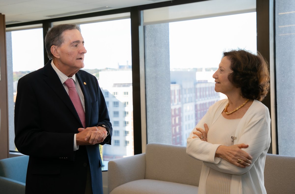 Foi um prazer conversar ontem com a Dra. Eliete Bouskela, presidente da <a href="/acadnacmed/">acadnacmed</a> 🇧🇷. Falamos sobre o papel das Academias Nacionais de Medicina na educação médica em seus países e sobre como podem aprender com experiências internacionais para melhor atender suas populações.