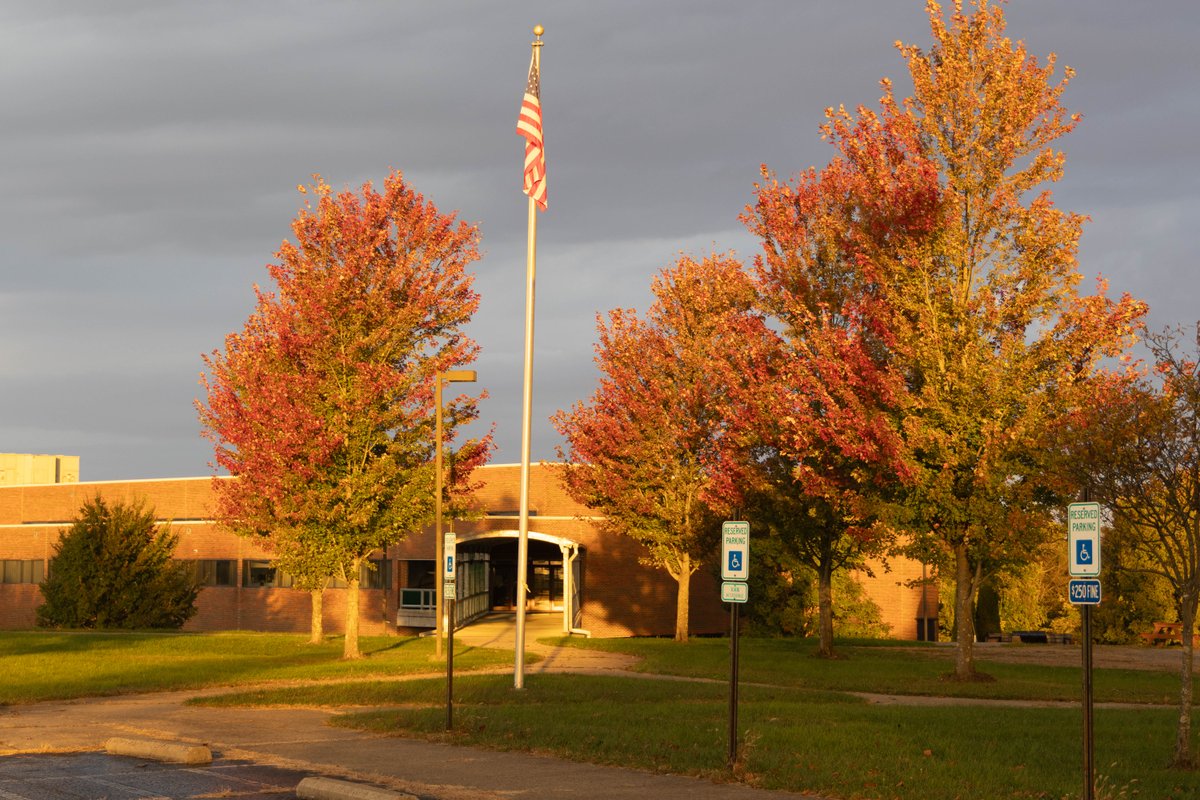 The rainbow connection was shining bright over Bennett Hall this morning 🌈 

#ForeverOHIO #OHIOChillicothe