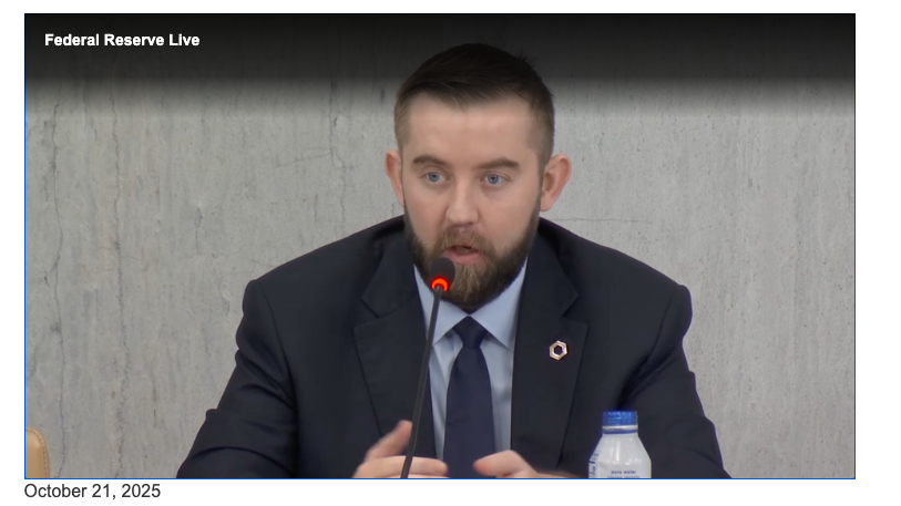 jacqmelinek's tweet image. In order to clear traditional banks with blockchains, 3 problems need to be solved:
1. Correct integration
2. Making the transaction work easily
3. Get DeFi to meet regulatory standards via smart contracts
- @SergeyNazarov of @Chainlink at Fed's Payment Innovation Conference