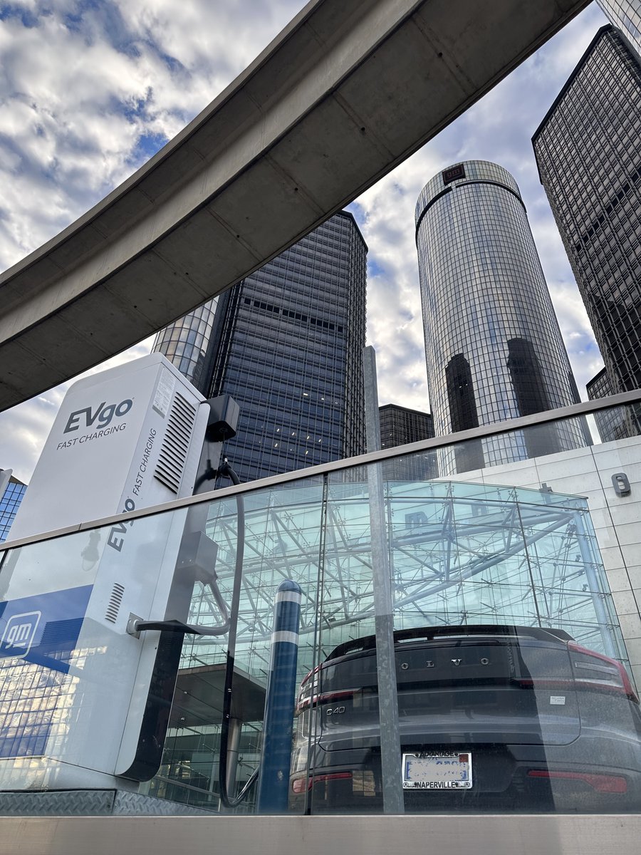 Sheryl P. tweet media