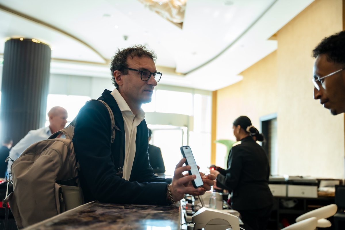 DesArchForum's tweet image. The day kicked off with caffeine, conversations, and creativity! ☕
Architects and innovators gathered to connect, collaborate, and shape the future of desert architecture.

#DesertArchitecture #Networking