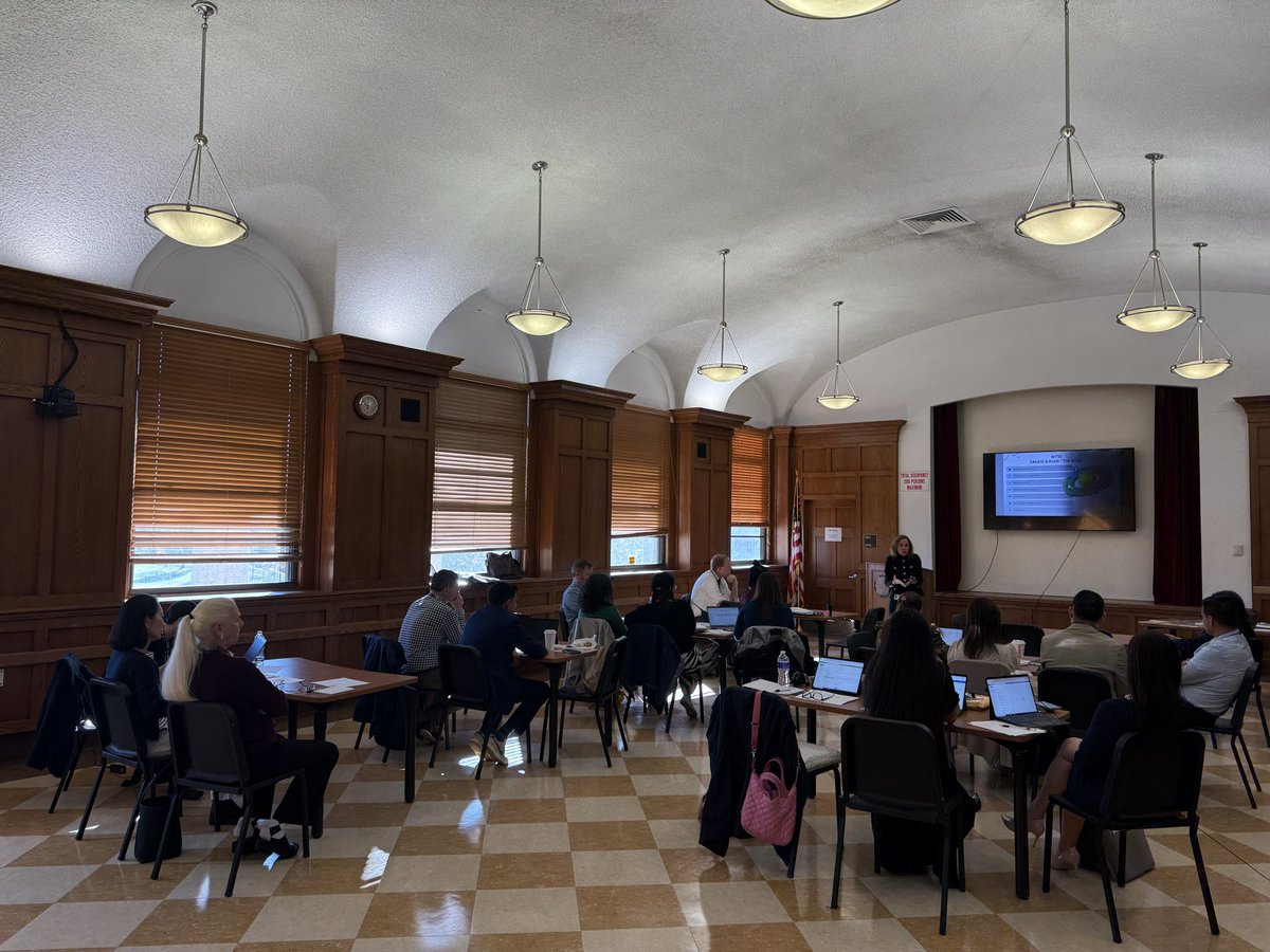 Dr Colleen Carroll tweet media