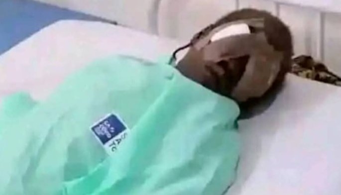 ExtraSportsNG's tweet photo. https://t.co/fQdAekN9wy

17-year-old plucks out his sister’s eyes for a money ritual

The Bauchi State Police Command says it has arrested a 17-year-old boy, Auwalu Muhammad, for removing his 7-year-old sister’s eyes for a suspected money ritual
#EFCC #tyla #the02 #regina https://t.co/mF8kIS7zgn