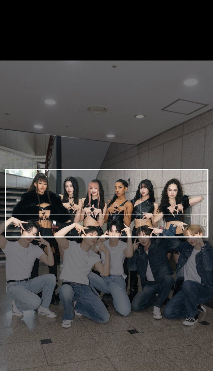 moiyokie's tweet image. wait help how do i fit them