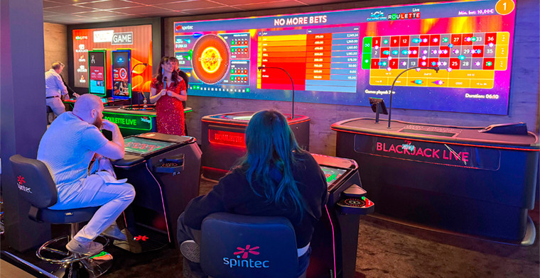 soloazarok's tweet image. #Spintec exhibió su colección de productos con su socio estratégico Merkur Gaming en @G2Eshows  Las Vegas
soloazar.com/es/category/ev… 

#SpintecCharismaG2E2025 
#InnovaciónMultijuego
#RuletaGalacticSpin 
#SoloAzar #News