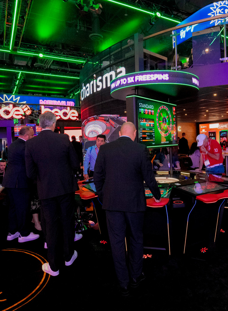 soloazarok's tweet image. #Spintec exhibió su colección de productos con su socio estratégico Merkur Gaming en @G2Eshows  Las Vegas
soloazar.com/es/category/ev… 

#SpintecCharismaG2E2025 
#InnovaciónMultijuego
#RuletaGalacticSpin 
#SoloAzar #News