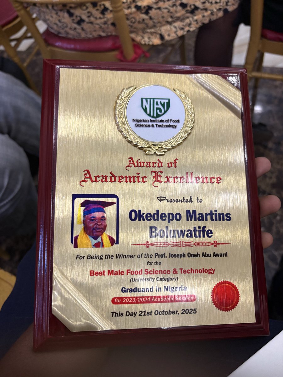 igit003's tweet image. Today, I received the award for Best Male Food Science and Technology Graduand (University Category) in Nigeria for the 2023/2024 academic session, with a CGPA of 4.86/5.00, at the opening ceremony of the 49th NIFST Conference and Annual General Meeting in lorin.