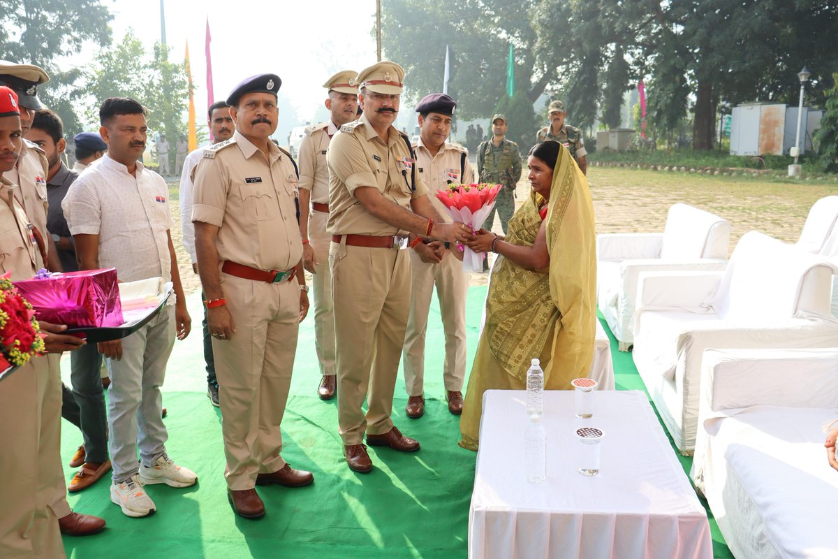 spkoderma1's tweet image. पुलिस स्मृति दिवस के अवसर पर शहीदों को भावनीनी श्रद्धांजलि अर्पित की गयी।
@JharkhandPolice @DigHazaribagh