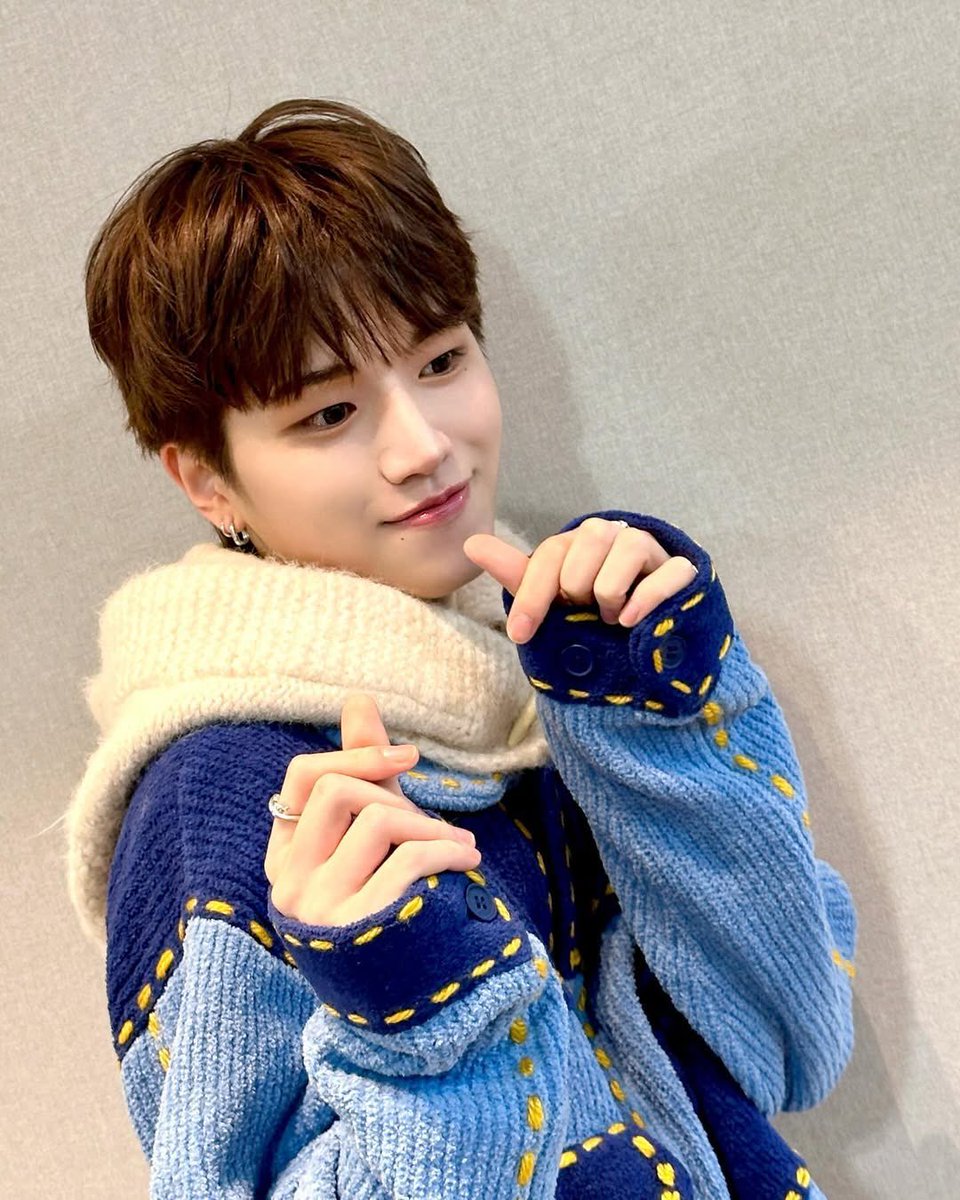M22orw's tweet photo. 리우야 생일 너무 축하해
#청춘영화장면같은_리우의생일
누구보다도 사랑받는 사람이면 좋겠어
#Our_RIWOO_time
내 청춘이 되어줘서 고마워
#リウの誕生日は愛しい日々だ
이상혁 아낌없이 사랑할게 https://t.co/WMfENn3XQS
