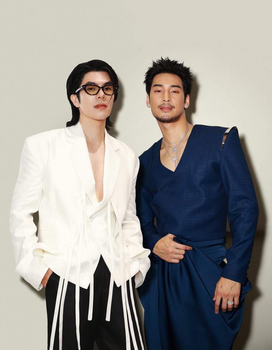 __coldties's tweet image. the insane visuals of mileapo