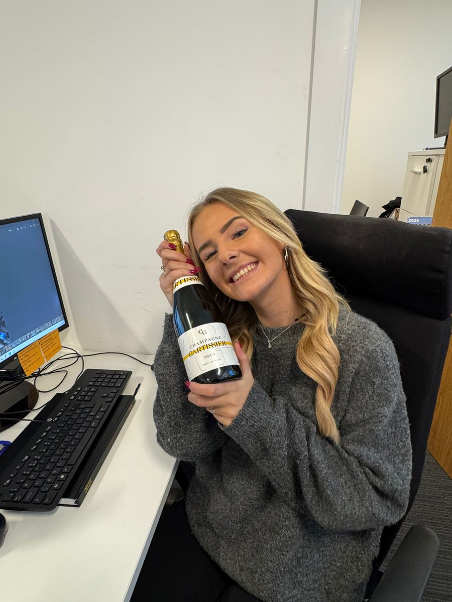 tp_explorer_'s tweet image. 🌟 𝗙𝗮𝗻𝘁𝗮𝘀𝘁𝗶𝗰 𝗳𝗶𝗿𝘀𝘁 𝗾𝘂𝗮𝗿𝘁𝗲𝗿 𝗳𝗿𝗼𝗺 𝗦𝗶𝗲𝗻𝗻𝗮!🌟
𝗪𝗲 𝗮𝘁 𝗧𝗵𝗲 𝗣𝗿𝗼𝗽𝗲𝗿𝘁𝘆 𝗘𝘅𝗽𝗹𝗼𝗿𝗲𝗿 𝗮𝗿𝗲 𝘀𝗼 𝗽𝗿𝗼𝘂𝗱 𝗼𝗳 𝘆𝗼𝘂. 💛

#ThePropertyExplorern #TeamExplorer #CelebratingSuccess #LettingsTeam #ProudMoment #PropertyPeople #QuarterlyWin